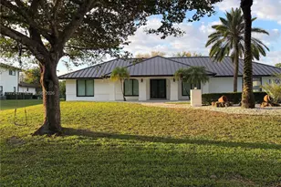 11300 NW 5th St, Plantation, FL 33325 - Photo 7