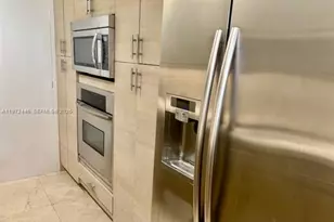 100 Lincoln Rd, Miami Beach, FL 33139 - Photo 3