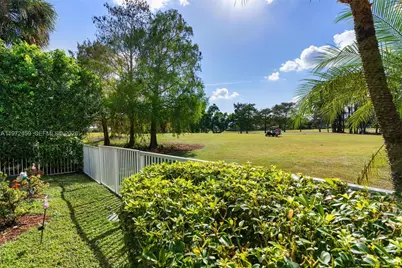 1140 W Bel Aire Dr W #1140, Pembroke Pines, FL 33027 - Photo 29