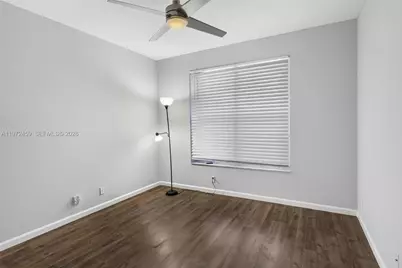 1140 W Bel Aire Dr W #1140, Pembroke Pines, FL 33027 - Photo 21