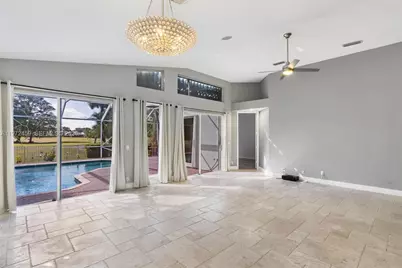 1140 W Bel Aire Dr W #1140, Pembroke Pines, FL 33027 - Photo 13