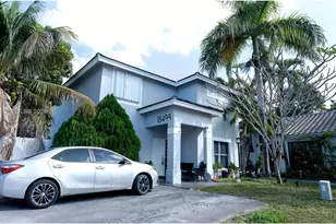 18499 NW 52nd Path, Miami Gardens, FL 33055 - Photo 1