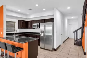 23 SE 3rd Ave, Hallandale Beach, FL 33009 - Photo 13