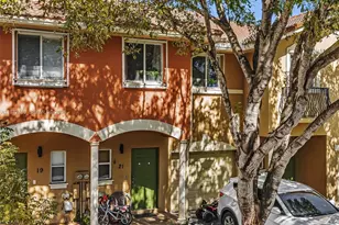 23 SE 3rd Ave, Hallandale Beach, FL 33009 - Photo 25