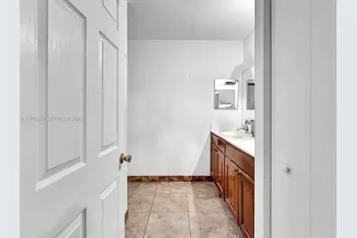 23 SE 3rd Ave, Hallandale Beach, FL 33009 - Photo 19