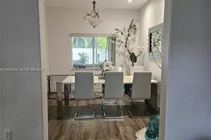 718 SE 12th Ter, Homestead, FL 33033 - Photo 7