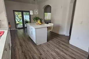 718 SE 12th Ter, Homestead, FL 33033 - Photo 13