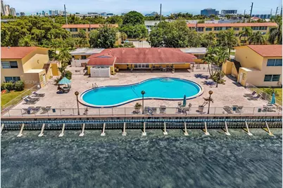 20201 NE 29th Ct #D109, Aventura, FL 33180 - Photo 9