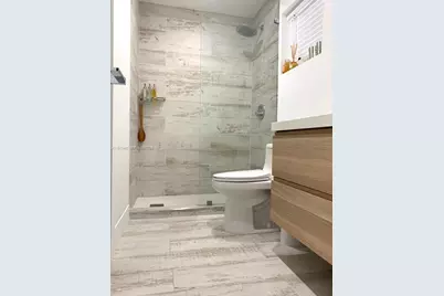 20201 NE 29th Ct #D109, Aventura, FL 33180 - Photo 7