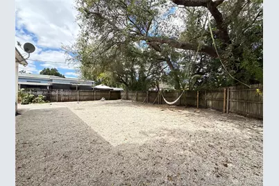 911 NW 57th St #911, Miami, FL 33127 - Photo 23