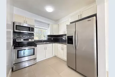 911 NW 57th St #911, Miami, FL 33127 - Photo 7