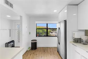 2704 NW 104th Ave, Sunrise, FL 33322 - Photo 11