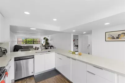 2704 NW 104th Ave #306, Sunrise, FL 33322 - Photo 3