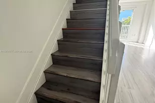 821 SW 2nd St, Miami, FL 33130 - Photo 3