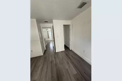 821 SW 2nd St #6, Miami, FL 33130 - Photo 5