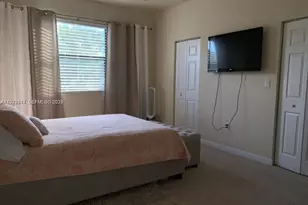 3392 W 90th Terrace, Hialeah, FL 33018 - Photo 15