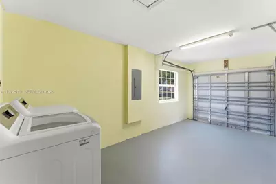18049 SW 152nd Ave, Miami, FL 33187 - Photo 13