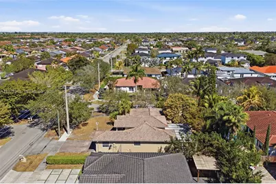 18049 SW 152nd Ave, Miami, FL 33187 - Photo 31