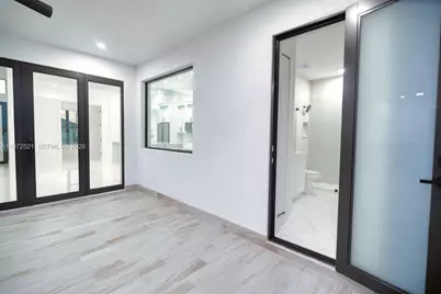 9 NW 12 Pl, Cape Coral, FL 33993 - Photo 17