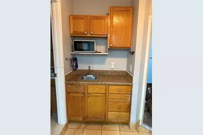19633 NW 62nd Pl, Miami, FL 33015 - Photo 9
