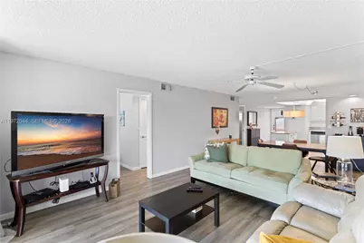 9523 S Hollybrook Lake Dr #21-307, Pembroke Pines, FL 33025 - Photo 13