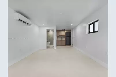 1221 Biarritz Dr, Miami Beach, FL 33141 - Photo 43