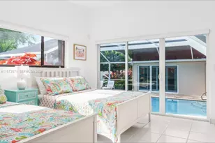 811 N Highland Dr, Hollywood, FL 33021 - Photo 47