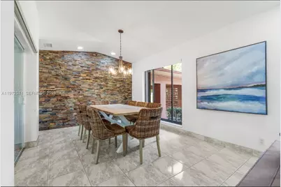 811 N Highland Dr, Hollywood, FL 33021 - Photo 23