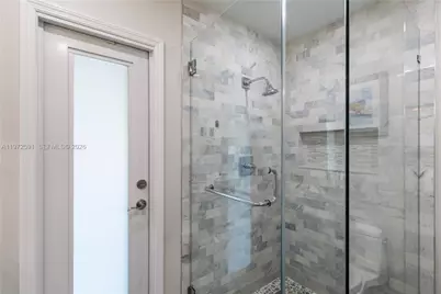 8121 SW 203rd St, Cutler Bay, FL 33189 - Photo 23