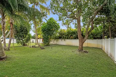 2534 Monroe St, Hollywood, FL 33020 - Photo 31