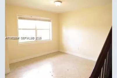 216 Lakeside Cir, Sunrise, FL 33326 - Photo 7