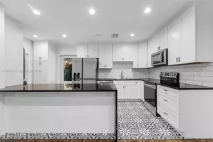 3965 SW 60th Ct, Miami, FL 33155 - Photo 9