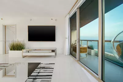 495 Brickell Ave #4209, Miami, FL 33131 - Photo 9