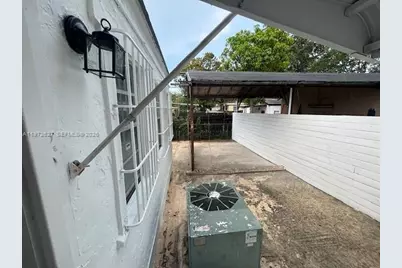 34 NW 69th St, Miami, FL 33150 - Photo 9