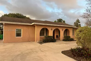 11055 NW 27th Pl, Sunrise, FL 33322 - Photo 1