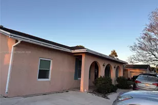 11055 NW 27th Pl, Sunrise, FL 33322 - Photo 1