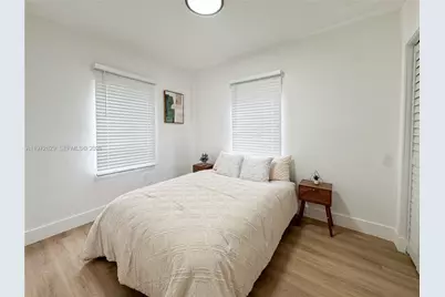 1035 NW 64th St, Miami, FL 33150 - Photo 17