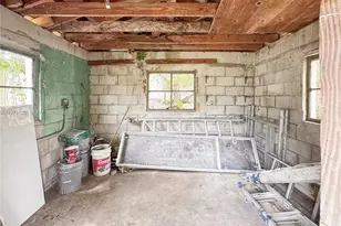 1035 NW 64th St, Miami, FL 33150 - Photo 21