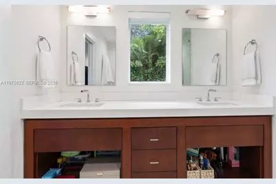 408 Como Ave, Coral Gables, FL 33146 - Photo 11