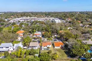 5730 SW 42nd Terrace, South Miami, FL 33155 - Photo 11