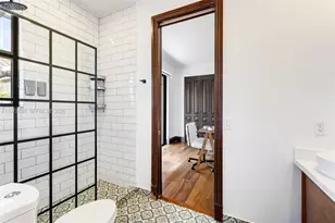 3020 McDonald St, Miami, FL 33133 - Photo 25