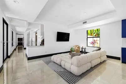 3020 McDonald St #22, Miami, FL 33133 - Photo 5