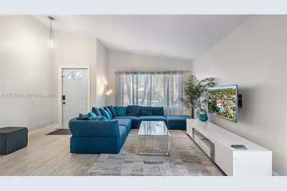 9986 NW 52nd St, Sunrise, FL 33351 - Photo 11