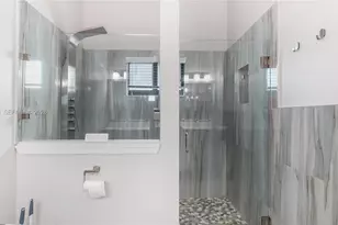 9986 NW 52nd St, Sunrise, FL 33351 - Photo 17