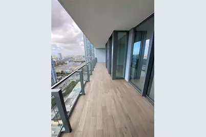 88 SW 7th St #2010, Miami, FL 33130 - Photo 1