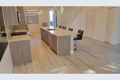 10455 NW 82nd St #4, Doral, FL 33178 - Photo 3