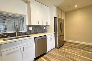 8450 NW 26th St, Sunrise, FL 33322 - Photo 11