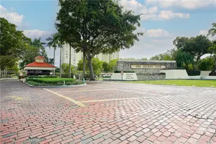 11111 Biscayne Blvd, Miami, FL 33181 - Photo 25