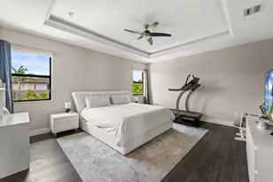 15450 NW 88th Ave, Miami Lakes, FL 33018 - Photo 13