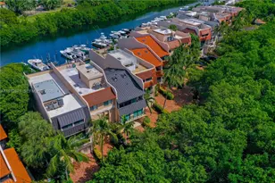 5990 Paradise Point Dr, Palmetto Bay, FL 33157 - Photo 5